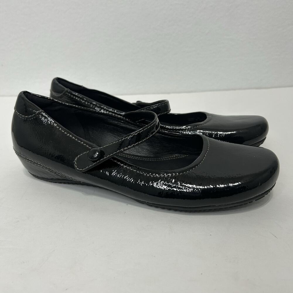 Ecco Black Patent Mary Jane Loafers